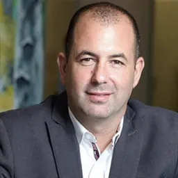 Portrait of Amir Bramly