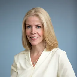 Portrait of Linda Bauld