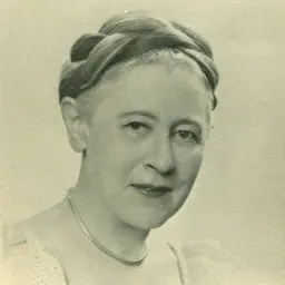 Portrait of Isabelle Kendig