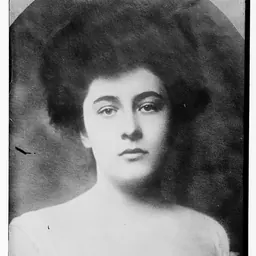 Portrait of Nathalie Schenck Laimbeer