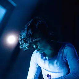 Portrait of Kelly Lee Owens