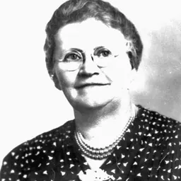 Portrait of Edna Giles Fuller