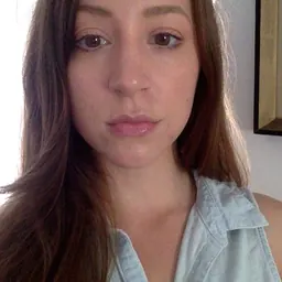 Portrait of Alison Macrina