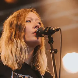 Portrait of Julia Jacklin
