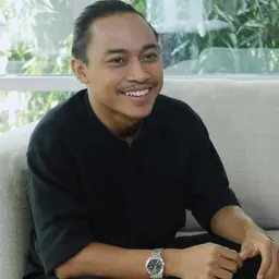 Portrait of Kaan Lativan