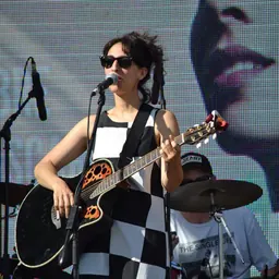 Portrait of Yael Meyer