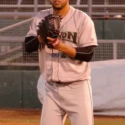 Portrait of Ariel Hernández