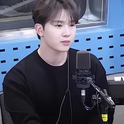 Portrait of Kim Min-seok (singer, born 1991)