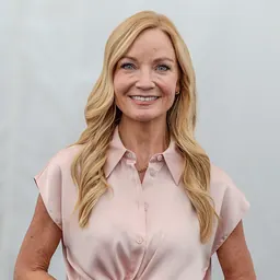 Portrait of Donna Ashworth
