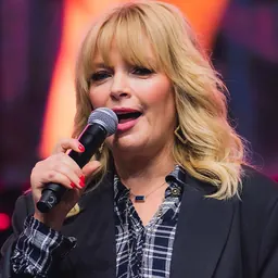 Portrait of Melissa Peterman