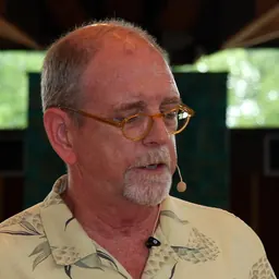 Portrait of Tim Russell