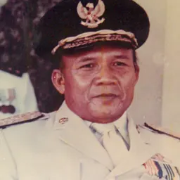 Portrait of Ben Mboi