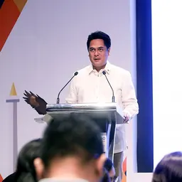Portrait of Martin Andanar