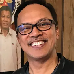 Portrait of Noel Cabangon
