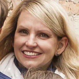 Portrait of Julie Calley