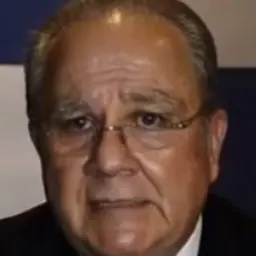 Portrait of Roberto Molina Barreto