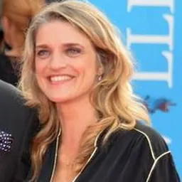 Portrait of Olivia Côte