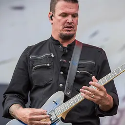 Portrait of Dan Donegan