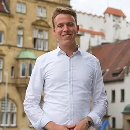 Portrait of Tom Brüntrup