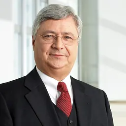 Portrait of Klaus-Peter Müller
