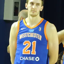 Portrait of Luke Kornet