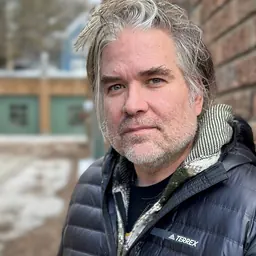 Portrait of Chris Holmes