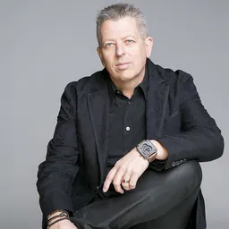 Portrait of Simon Hammond