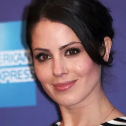 Portrait of Michelle Borth
