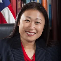 Portrait of Janet Nguyen