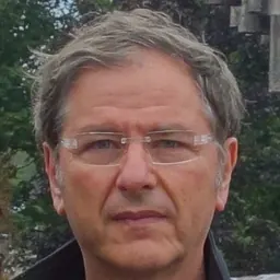 Portrait of Yoram Harth