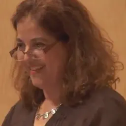 Portrait of Lorene Zarou-Zouzounis