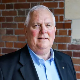 Portrait of Glenn Barr