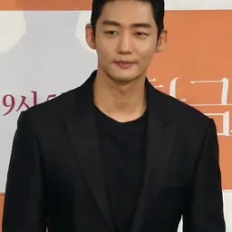 Portrait of Lee Tae-sung