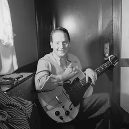 Portrait of Les Paul