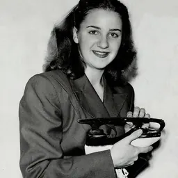 Portrait of Suzanne Morrow