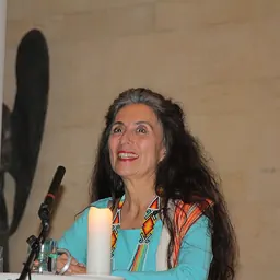 Portrait of Timna Brauer