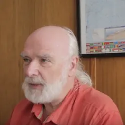 Portrait of Eric Toussaint