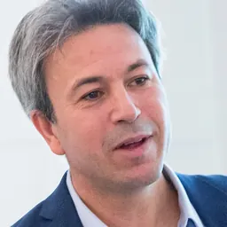 Portrait of Nizar Touzi