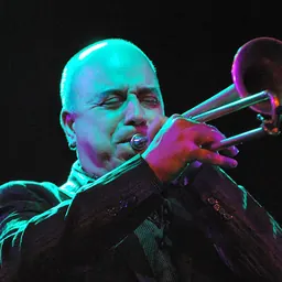Portrait of Steven Bernstein