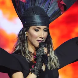 Portrait of Hande Yener