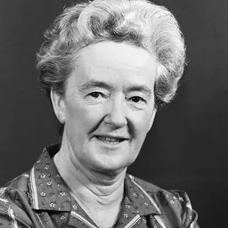 Portrait of Shelagh Roberts