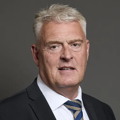 Portrait of Lee Anderson