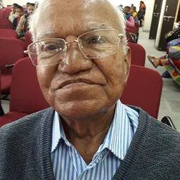 Portrait of Mukund Parikh