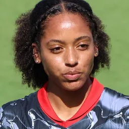 Portrait of Nádia Gomes