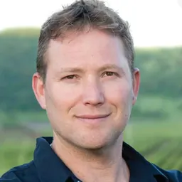 Portrait of Ori Kallner