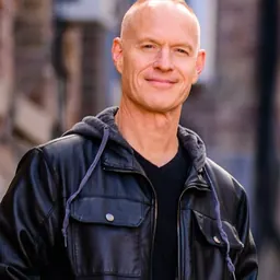 Portrait of Jon Schmidt