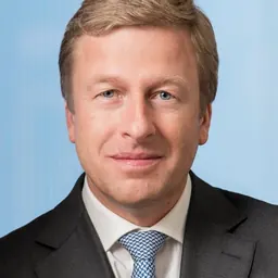 Portrait of Oliver Zipse