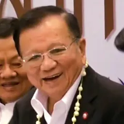 Portrait of Sanoh Thienthong