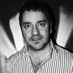 Portrait of Ian Prowse