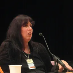 Portrait of Liz Williams